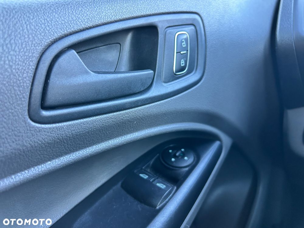 Ford Transit Connect - 22