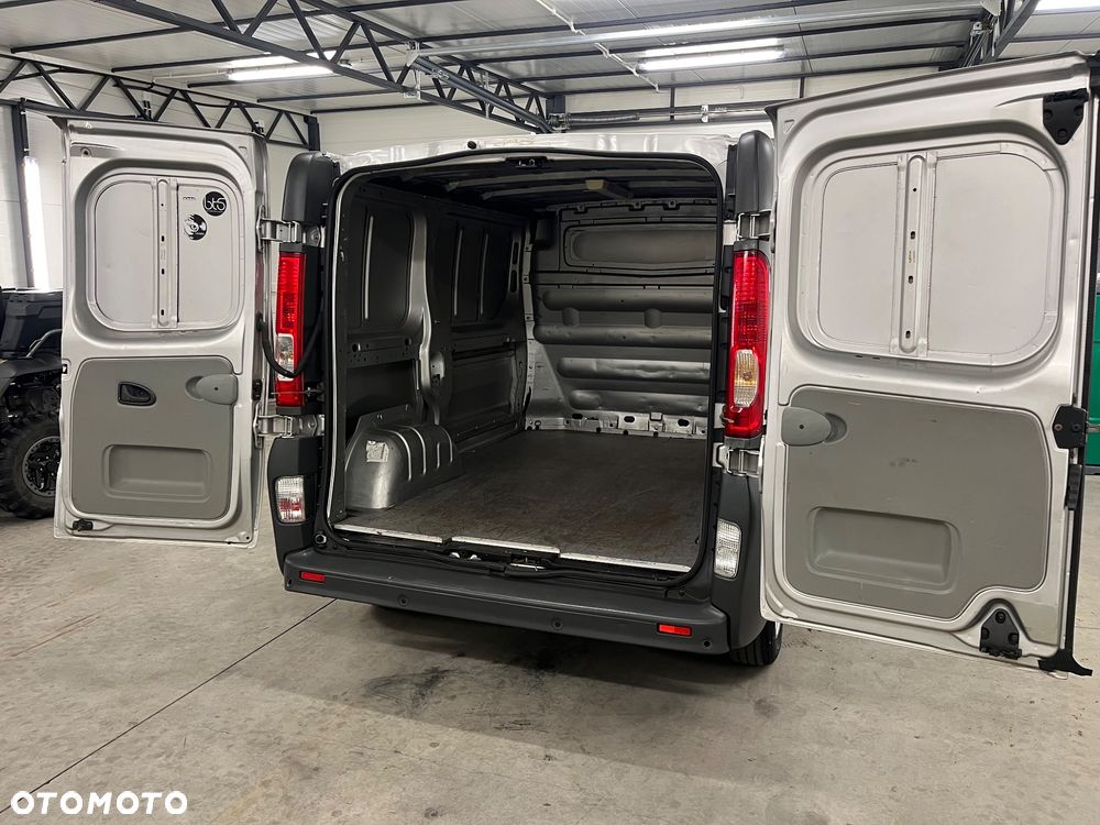 Opel Vivaro - 18