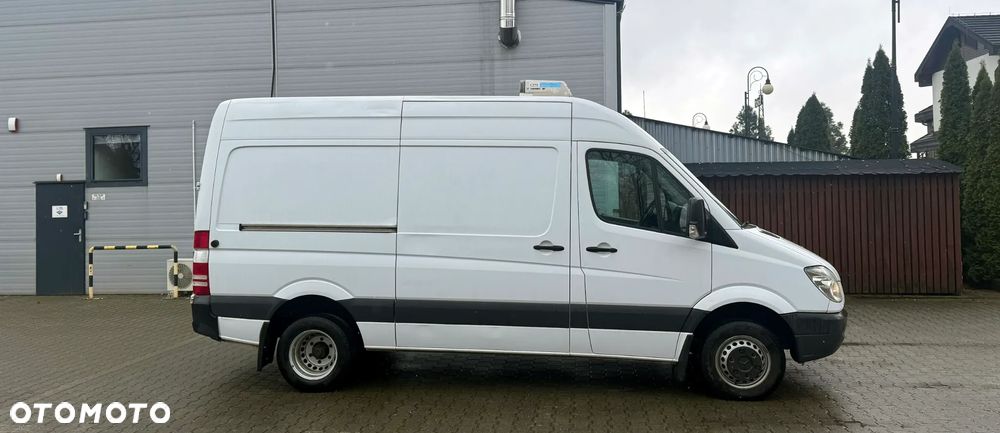 Mercedes-Benz SPRINTER  3.0 V6 519 CHŁODNIA - 7