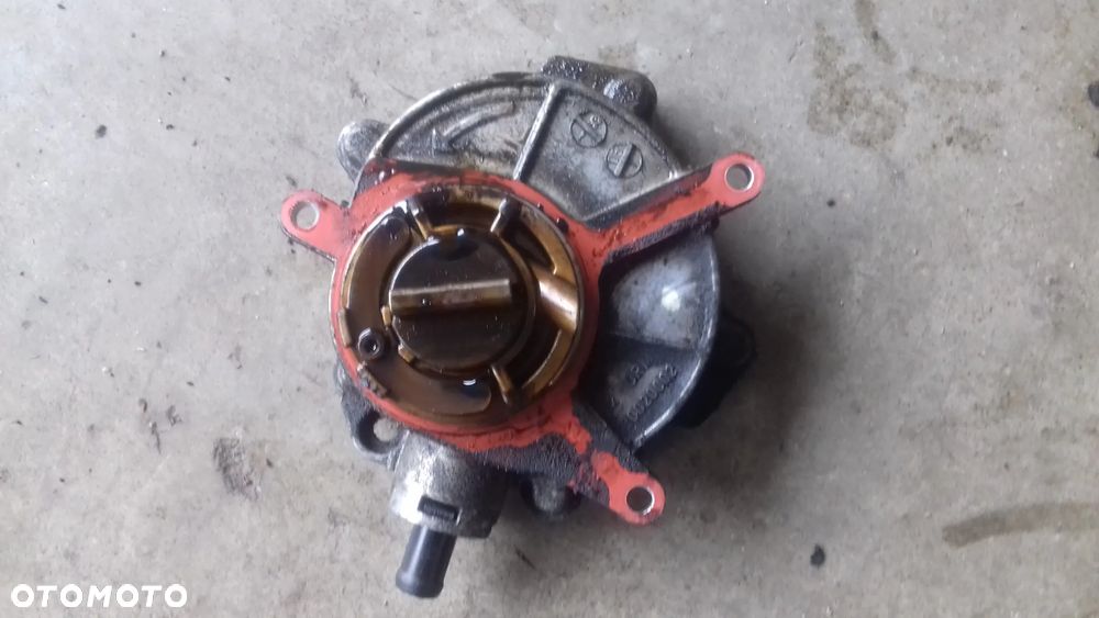 pompa vacum podciśnienia 06E145100E A6 C6 2.4 - 2