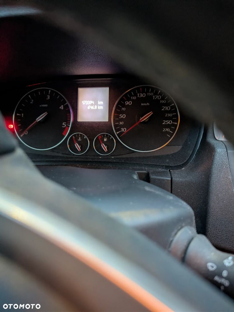 Renault Laguna 2.0 dCi Monaco GP2 - 7