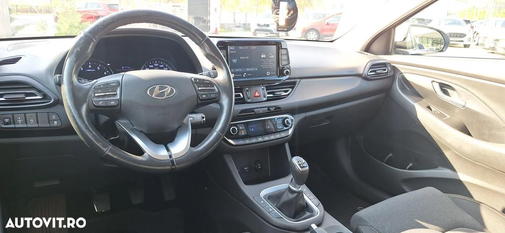 Hyundai i30 1.5 110CP 5DR M/T Highway - 9