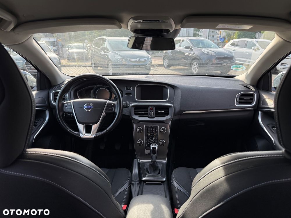 Volvo V40 D4 Drive-E Momentum - 15