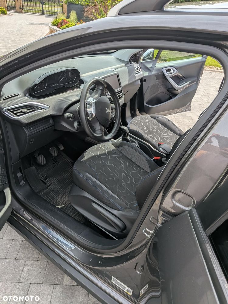Peugeot 2008 PureTech 82 Style - 11