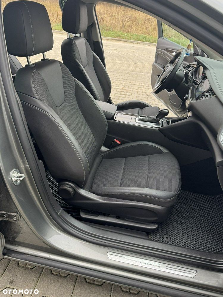 Opel Insignia - 33