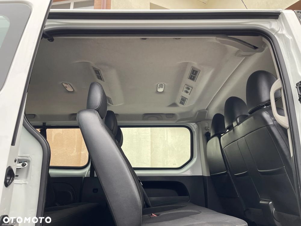 Nissan Trafic Vivaro 9-OSOBOWY - 28