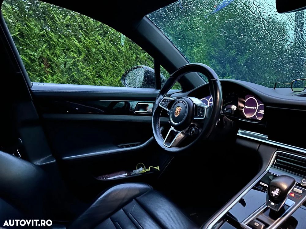 Porsche Panamera - 7