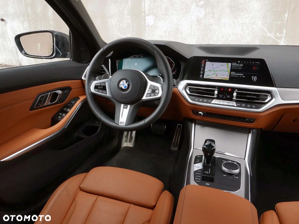 BMW Seria 3 330i xDrive M Sport sport - 12