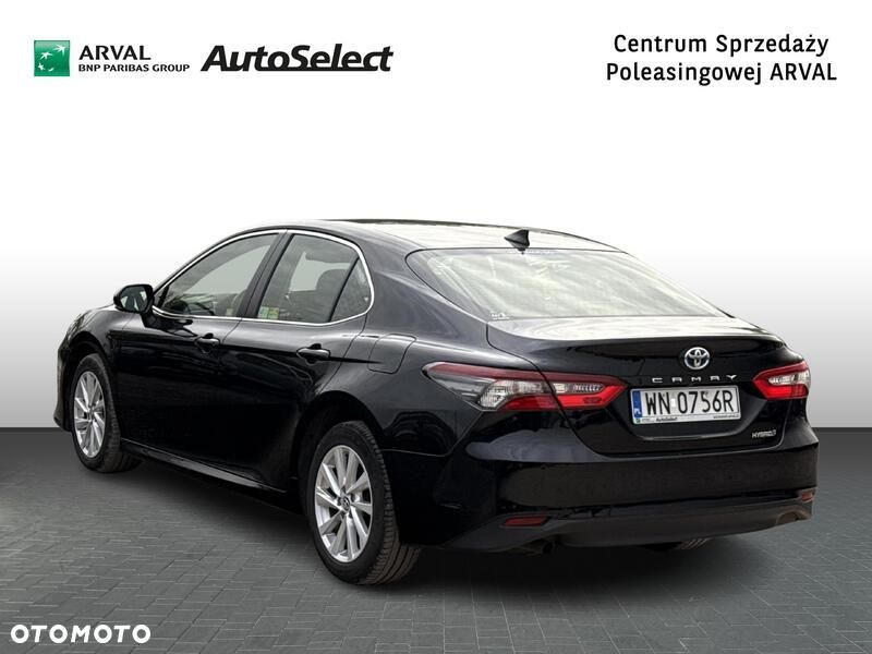 Toyota Camry 2.5 Hybrid Comfort CVT - 3