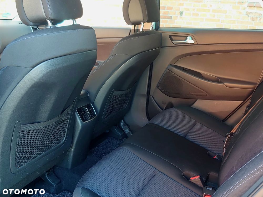 Hyundai Tucson blue 1.6 GDi 2WD Navi - 29
