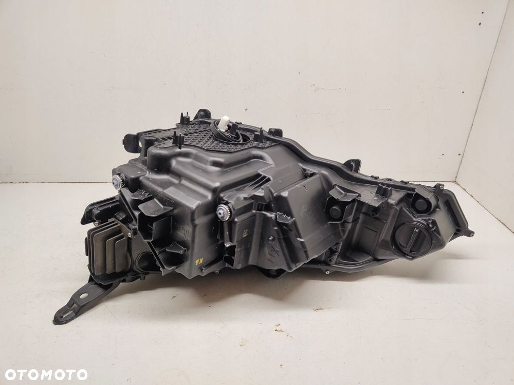 lexus ux 2018-2022 lampa prawa full led - europa - 6