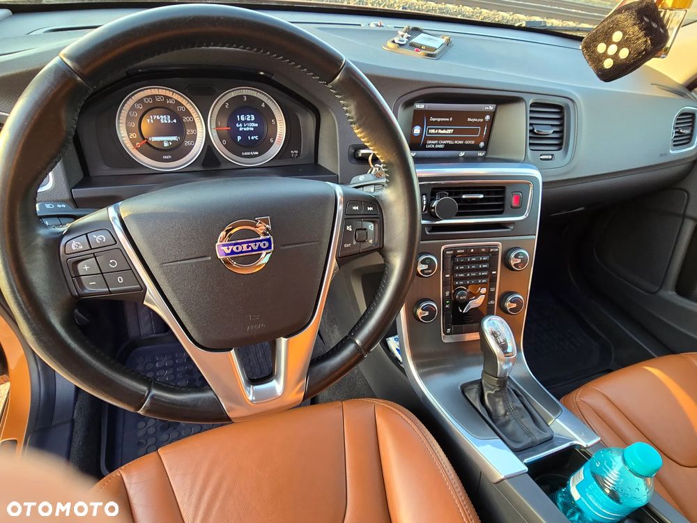 Volvo S60 - 11