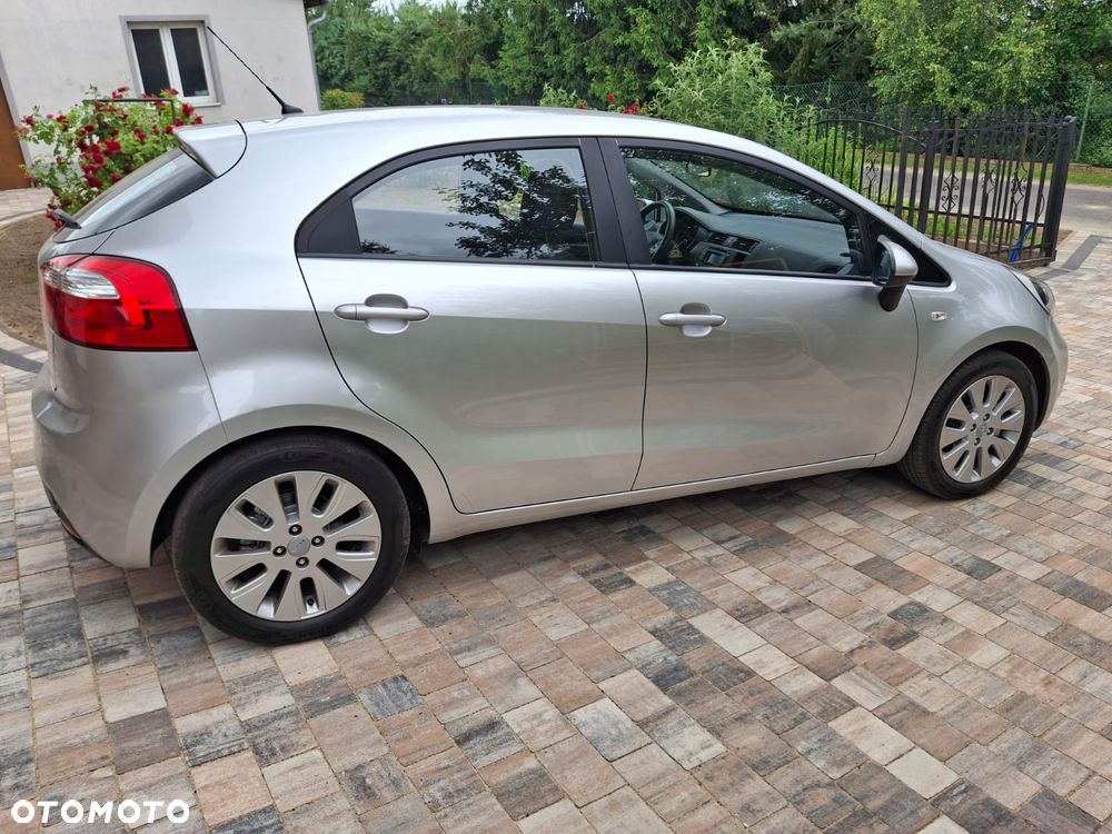 Kia Rio 1.2 ISG Dream Team Edition - 5