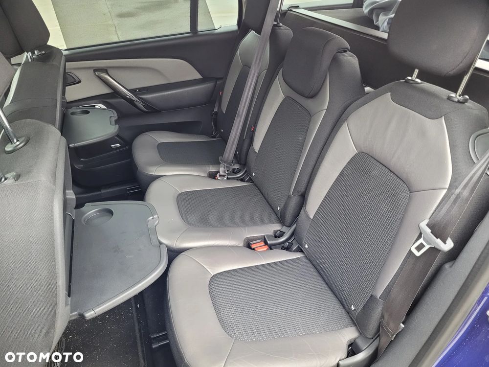 Citroën C4 Grand Picasso - 25