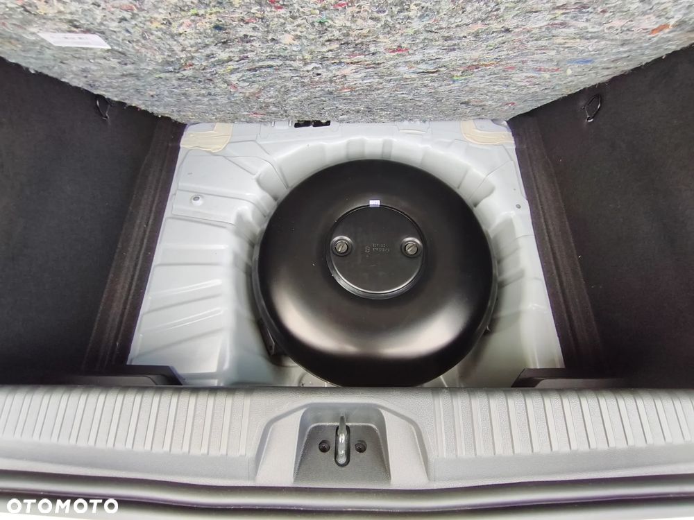 Renault Clio - 10