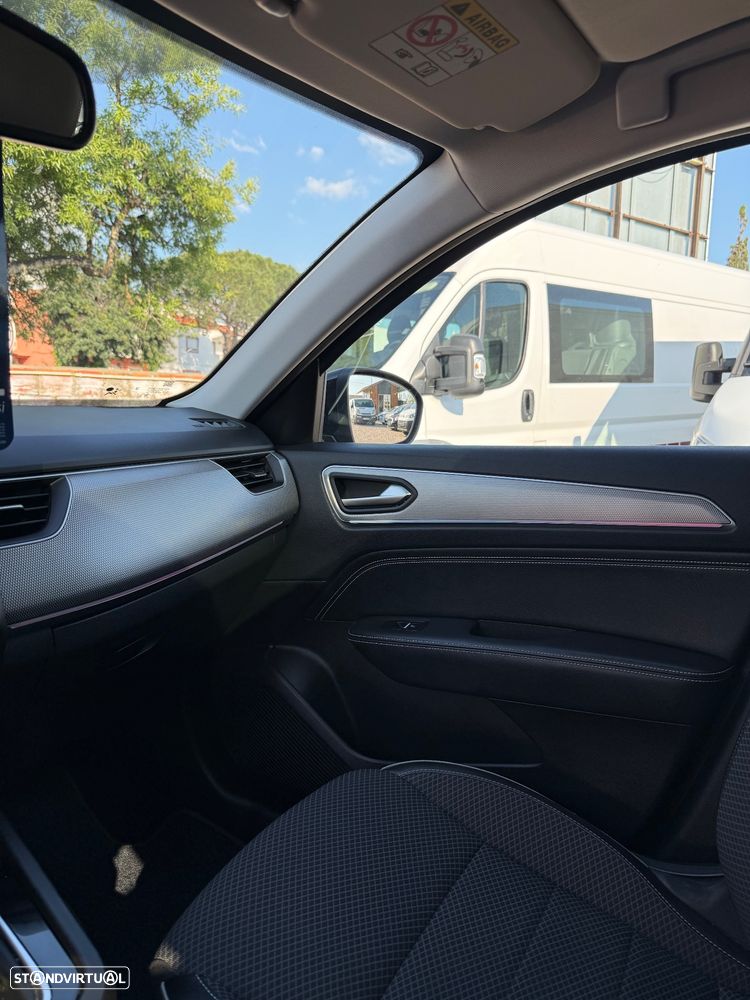 Renault Arkana 1.6 E-Tech Intens - 18