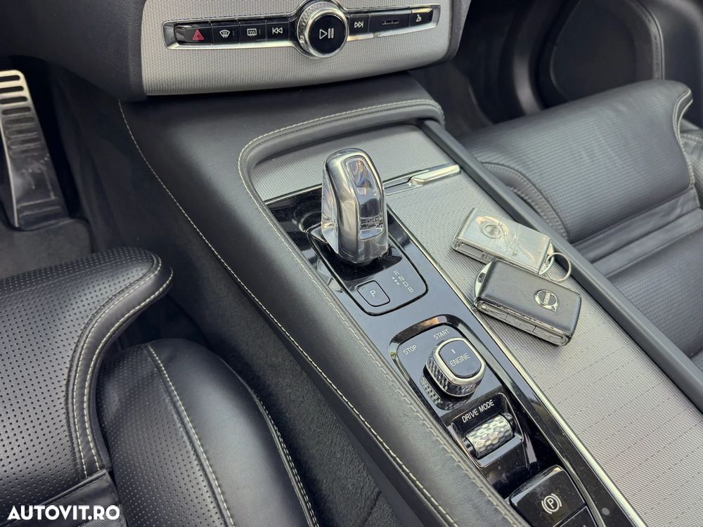 Volvo XC 90 T8 AWD Twin Engine Geartronic Inscription - 14
