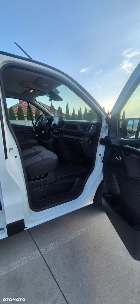 Renault Trafic 2.0 dCi - 6