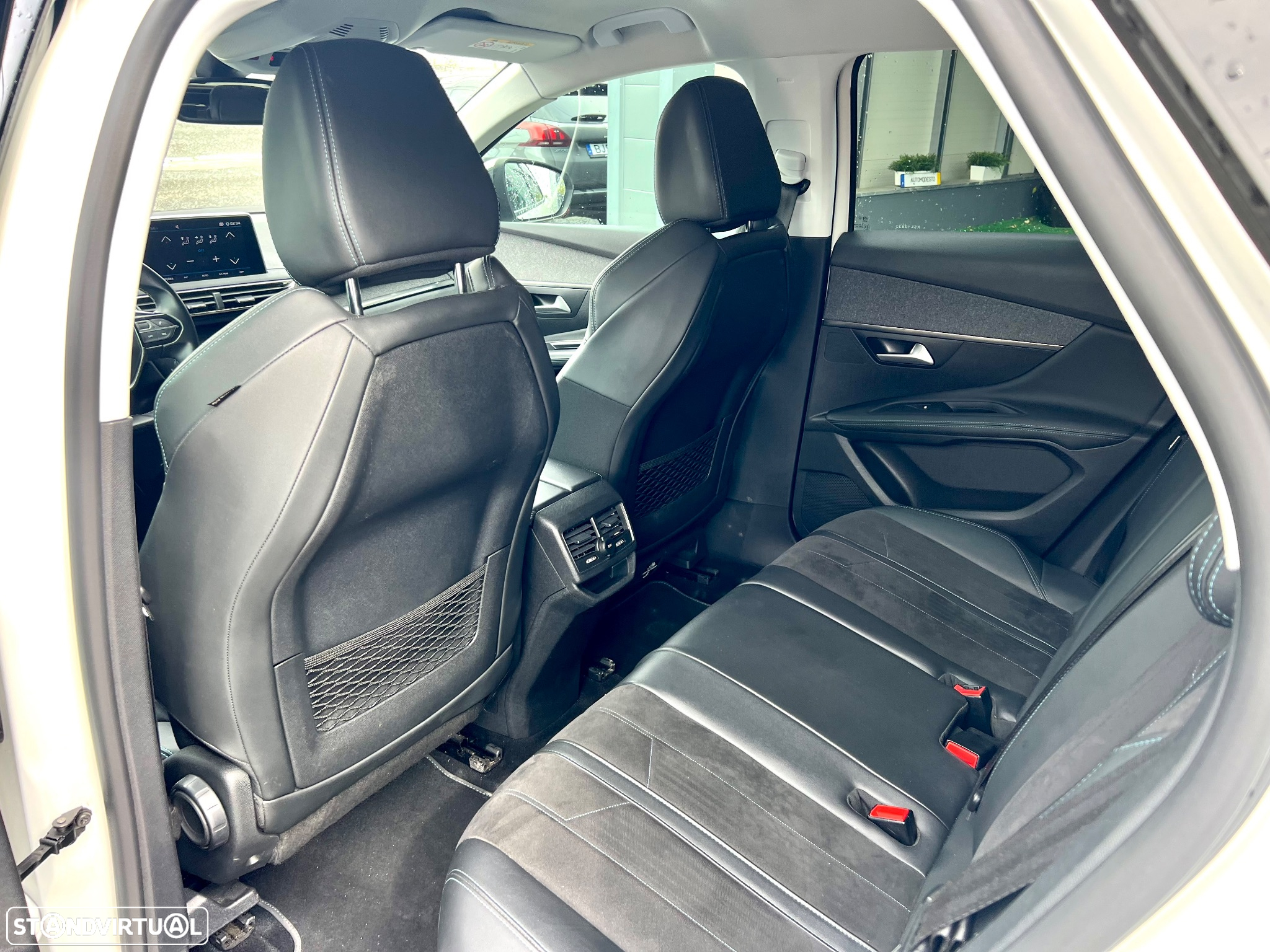 Peugeot 3008 1.5 BlueHDi Crossway EAT8 - 16