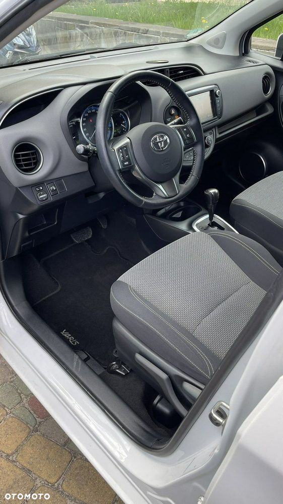 Toyota Yaris - 17