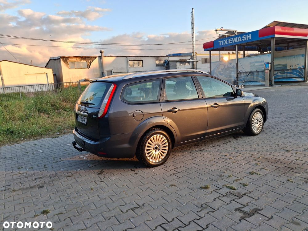 Ford Focus 1.8 FF Ghia - 4