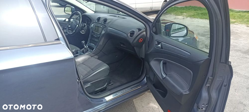 Ford Mondeo 1.6 Eco Boost Start-Stopp Titanium - 11