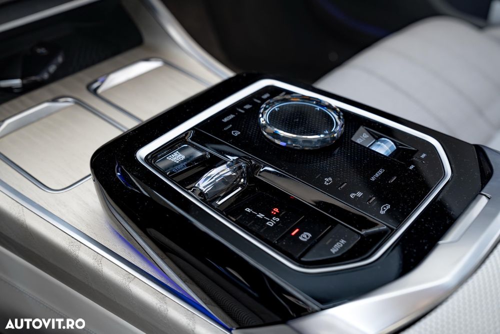 BMW Seria 7 - 13