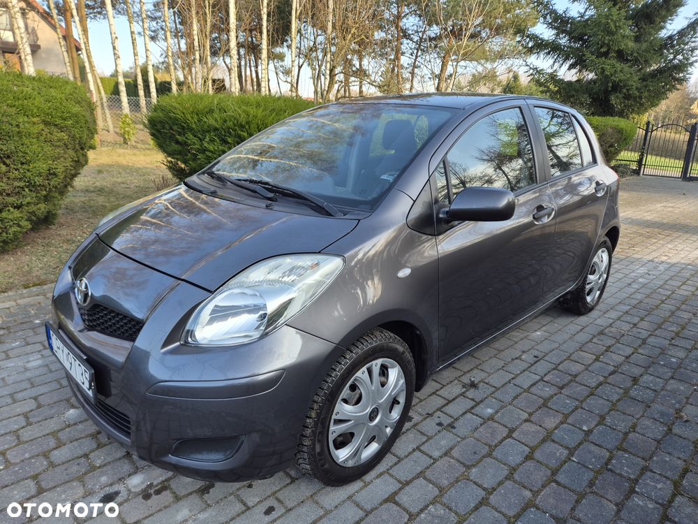 Toyota Yaris - 9