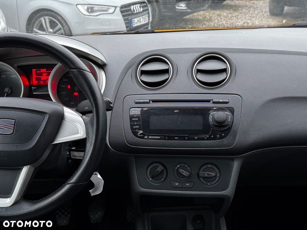 Seat Ibiza 1.4 16V Style - 27