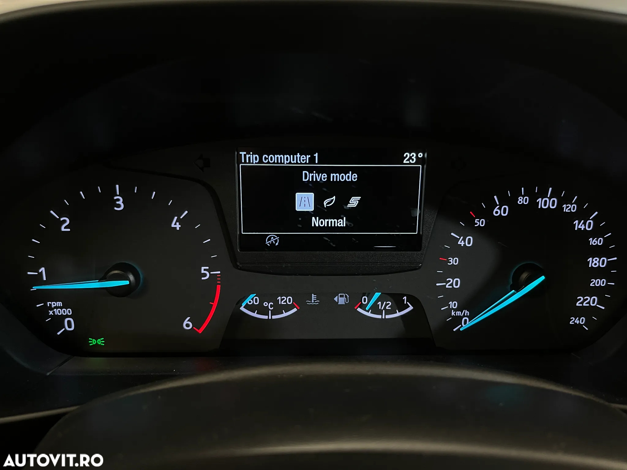 Ford Focus 1.5 EcoBlue Trend Edition - 17