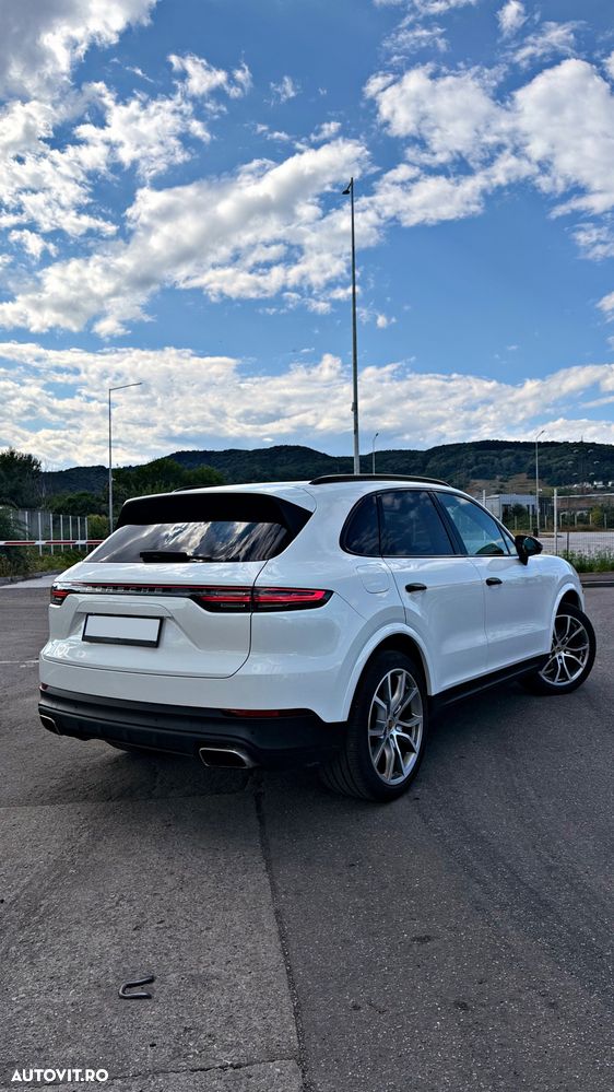 Porsche Cayenne Tiptronic S - 12