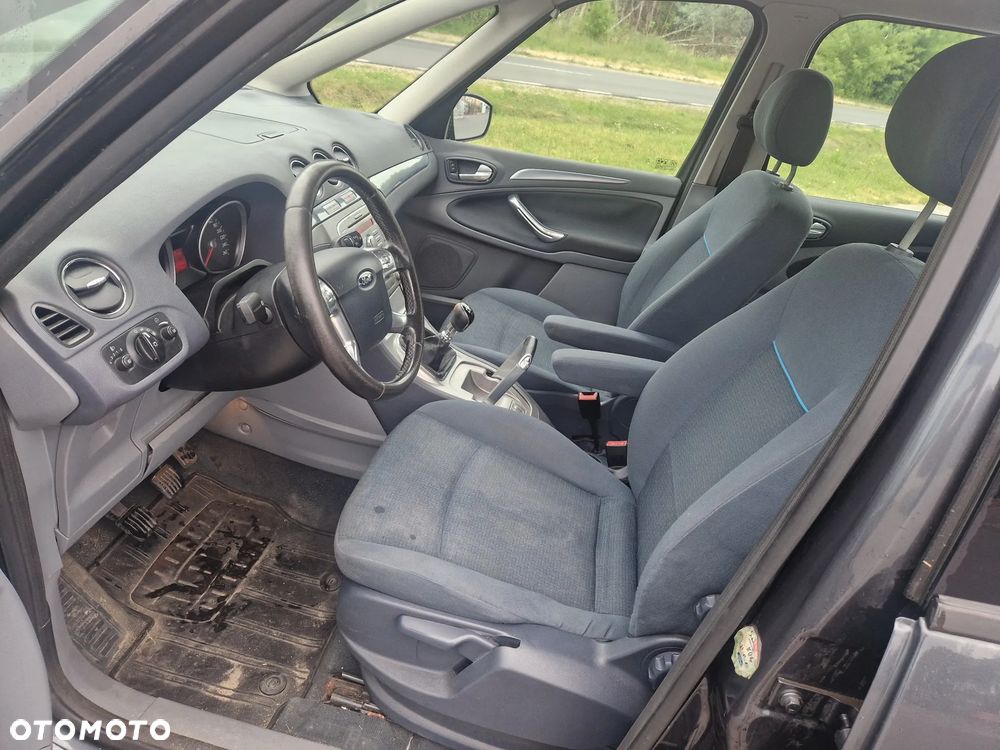 Ford Galaxy - 7