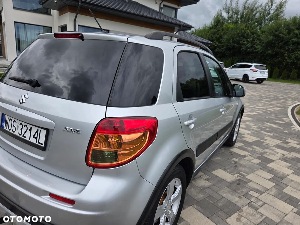 Suzuki SX4 1.6 VVT Streetline 4x2 Club - 17