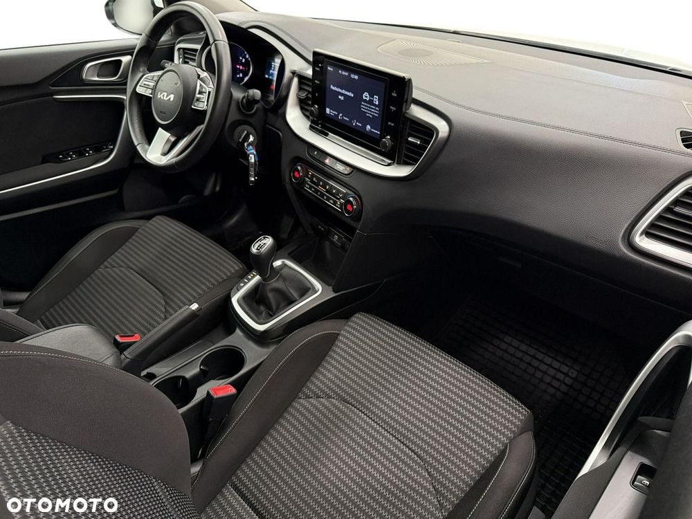 Kia Ceed - 15