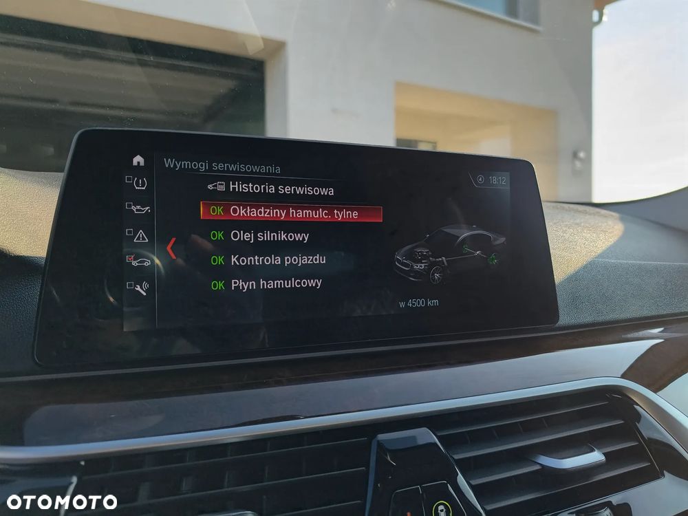 BMW Seria 5 530i GPF xDrive Sport Line sport - 27