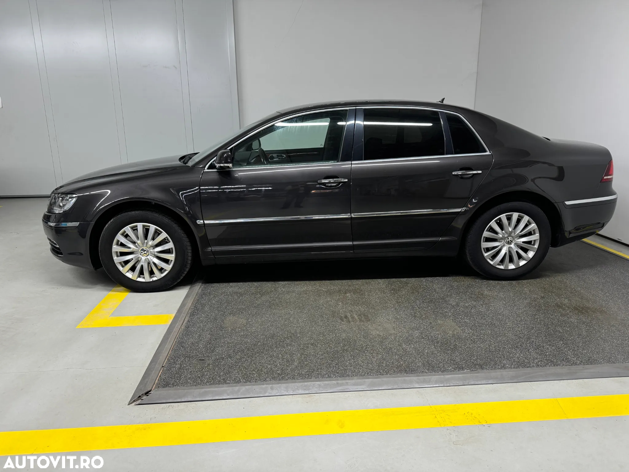 Volkswagen Phaeton 3.0 V6 TDI DPF 4MOTION Automatik (5 Sitzer) - 2