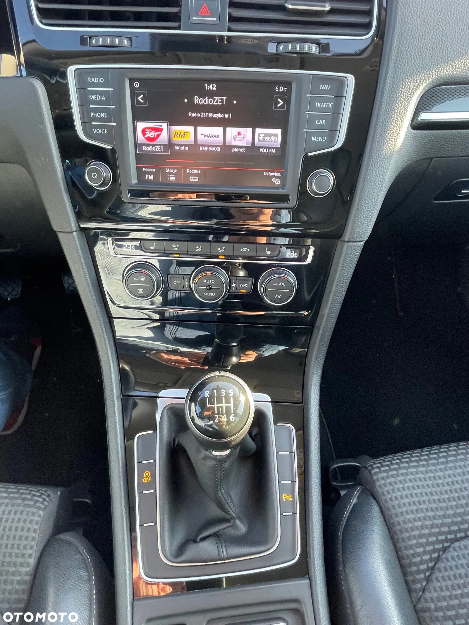 Volkswagen Golf 1.4 TSI ACT BlueMotion Technology Highline - 28