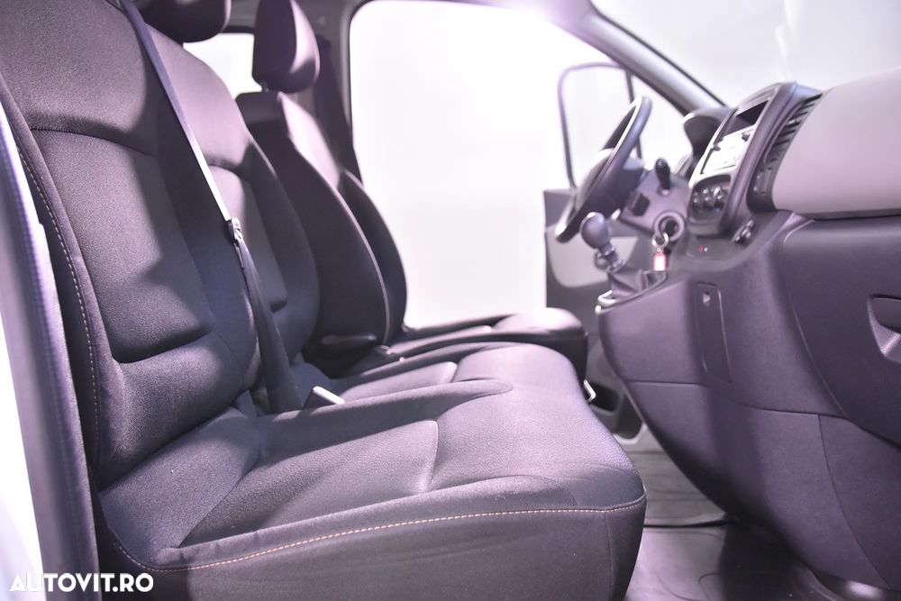 Renault Trafic - 10