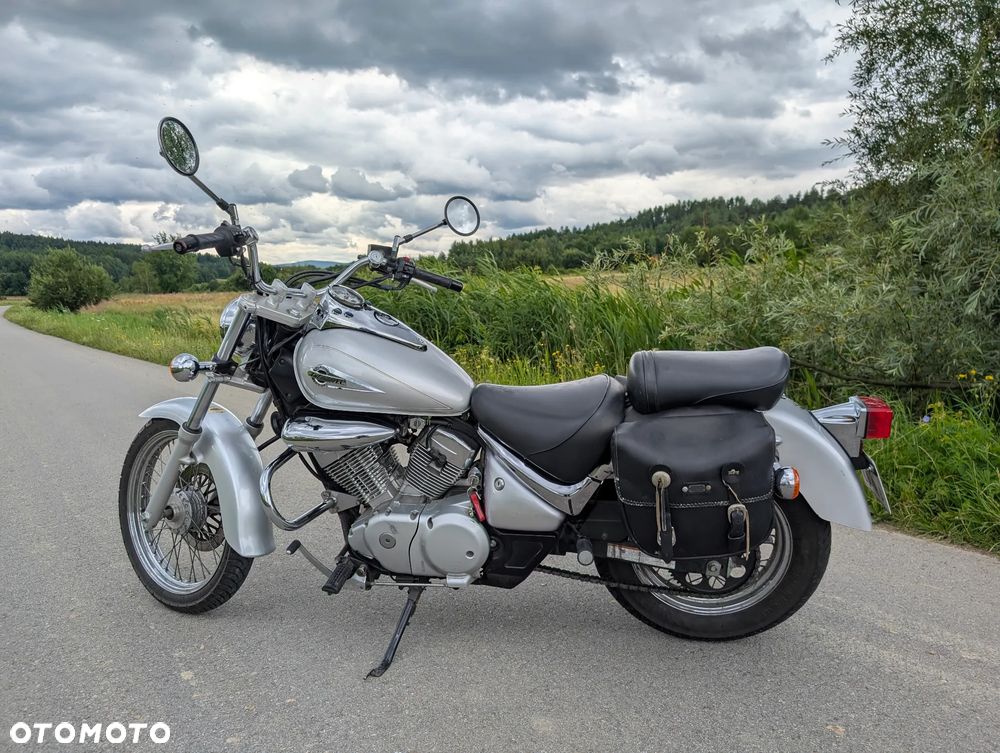 Suzuki Intruder - 7