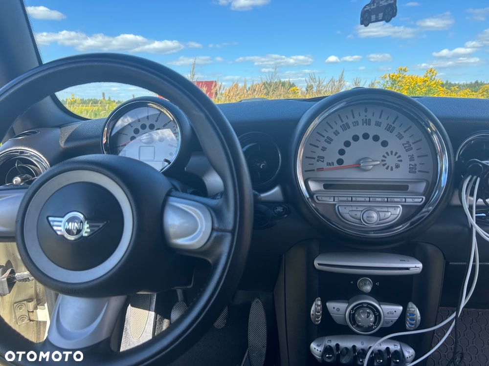 MINI ONE - 15