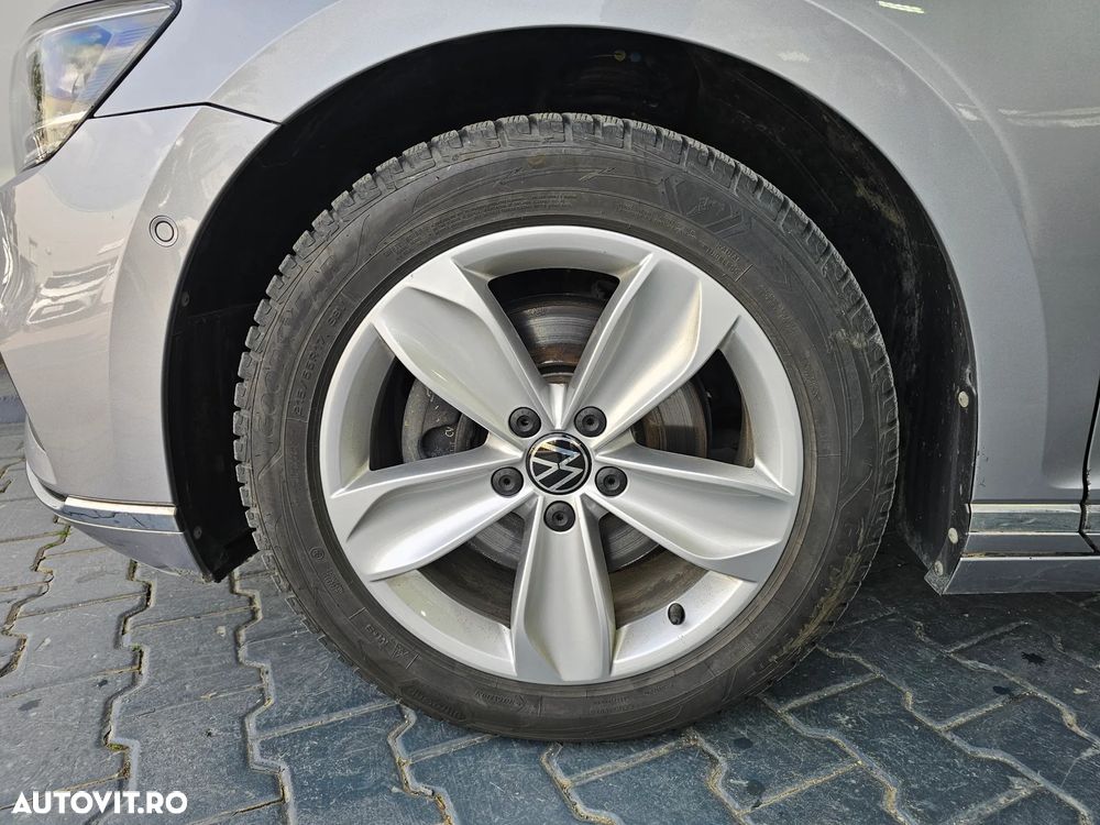 Volkswagen Passat 1.5 TSI ACT DSG Highline - 4