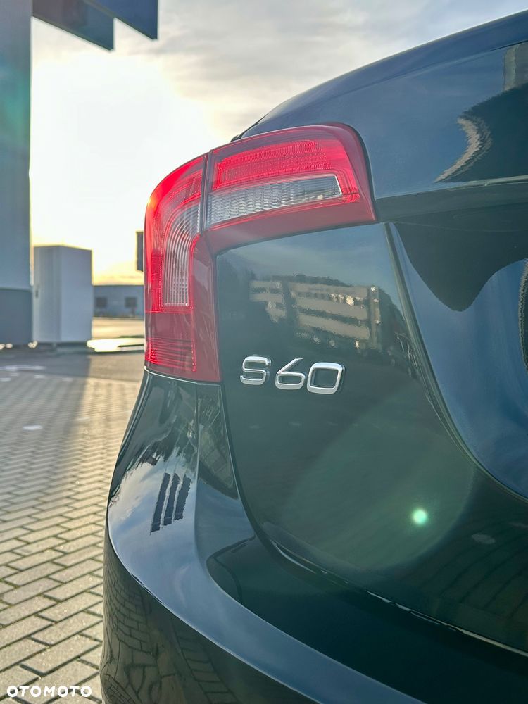 Volvo S60 T5 AWD Geartronic - 9