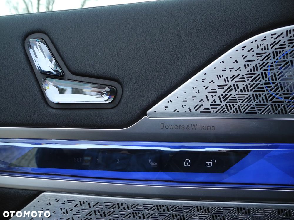 BMW i7 - 23