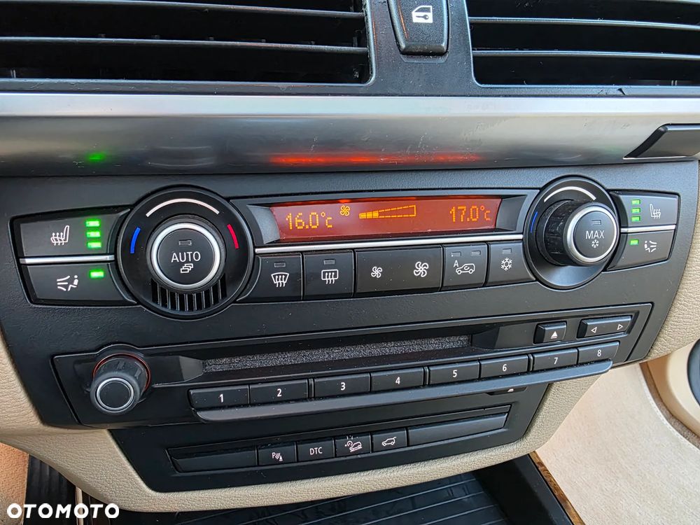 BMW X5 xDrive30d - 16