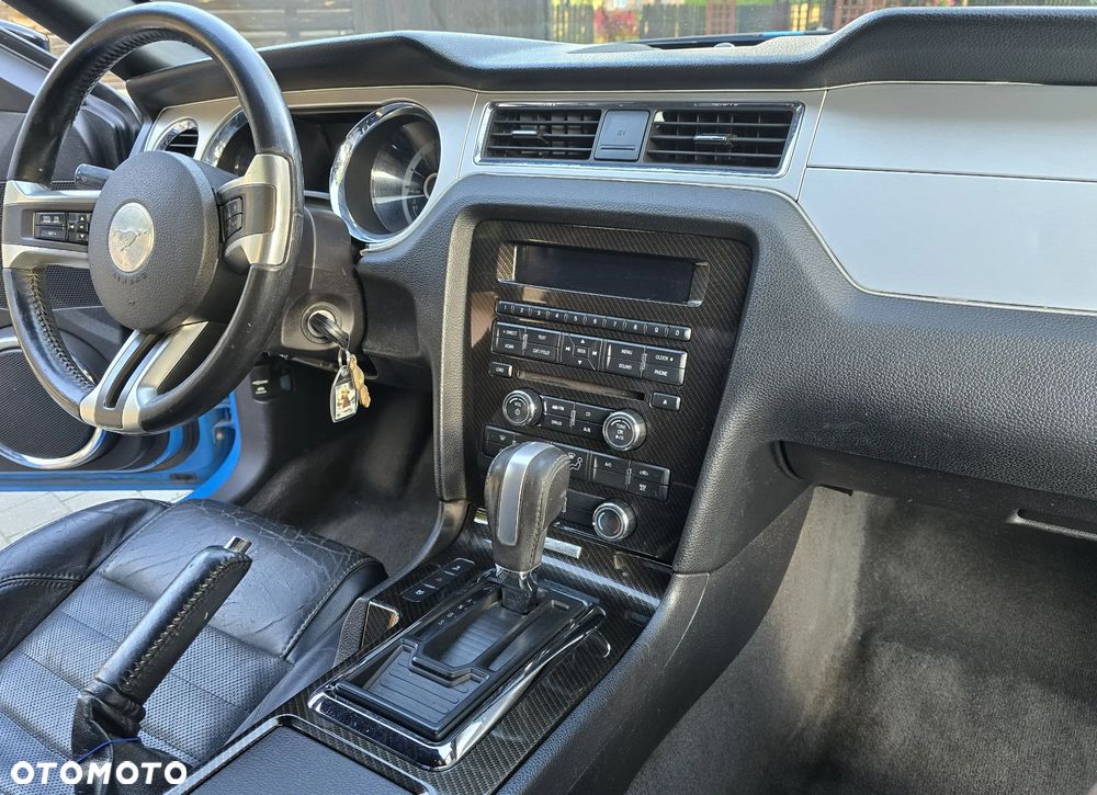 Ford Mustang 3.7 V6 Premium - 14