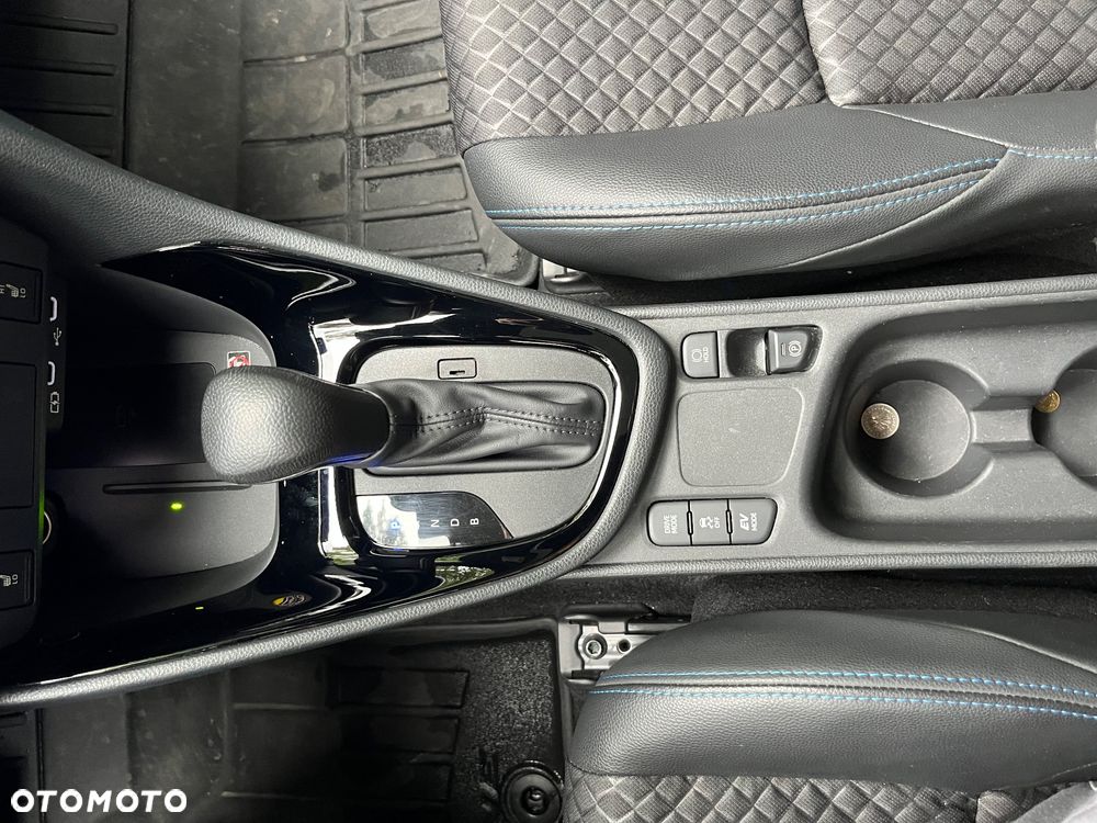 Toyota Yaris Hybrid 1.5 Executive - 22