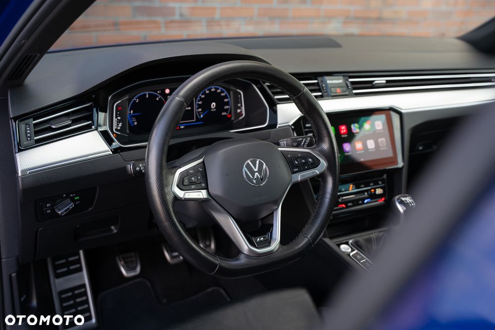 Volkswagen Passat 2.0 TDI SCR Highline - 24