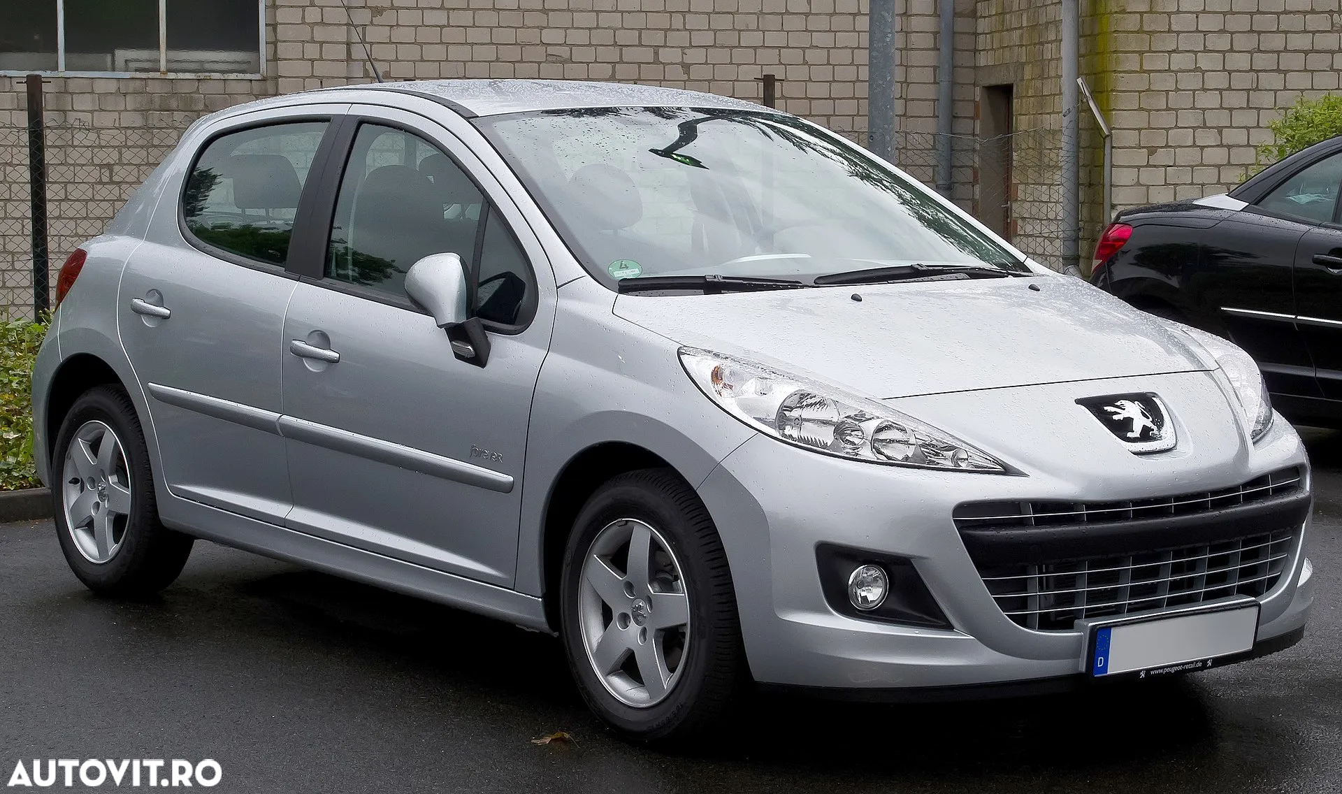 Dezmembrez Peugeot 207 1.4 diesel - 2