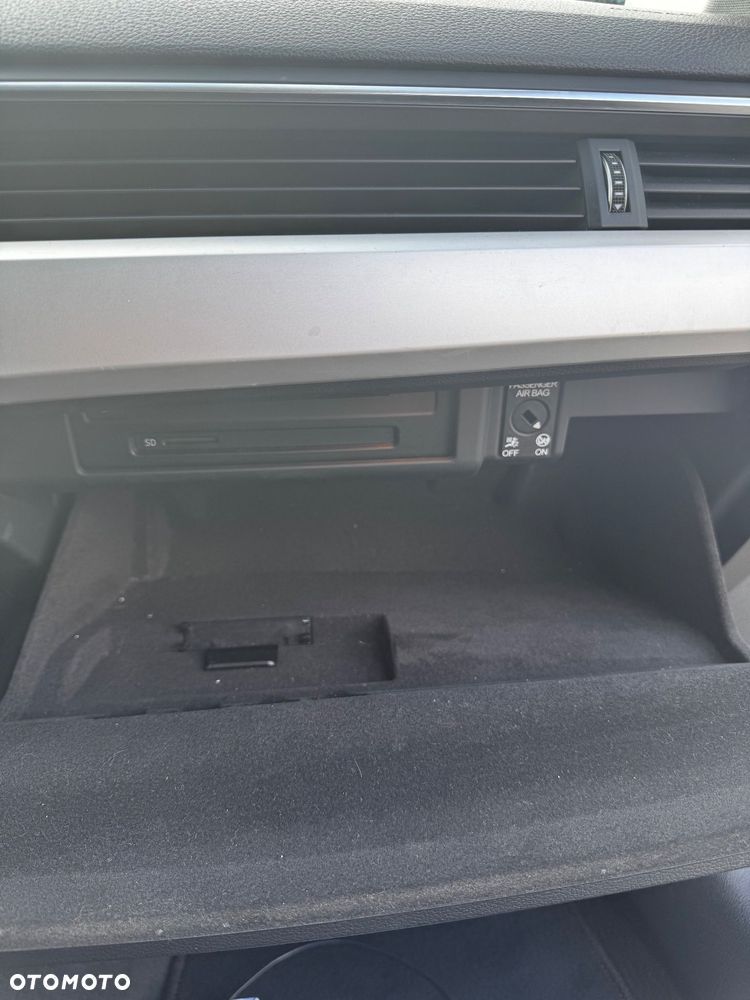 Audi A4 Avant 2.0 TDI - 19