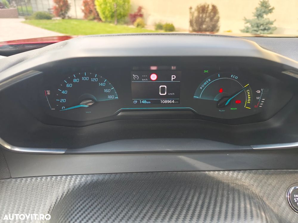 Peugeot 2008 50 kWh Allure - 12